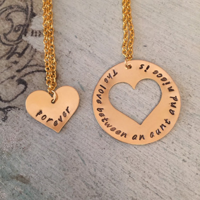 Aunt Gift. Niece Gift. Aunt Necklace. Niece Necklace. Hand Stamped Necklace. The love between an aunt and niece is forever. Necklace Set.