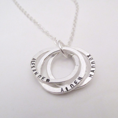 Interlocking Circles Necklace - Mom Necklace - hand stamped necklace - personalized necklace - mothers necklace - Russian Rings -