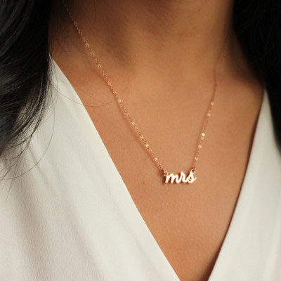 Mrs Necklace, Rose Gold Mrs Necklace, Bridal Shower Gift, Bridal Jewelry, Wedding Jewelry