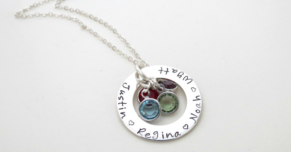 mothers necklace with children's names and birthstones