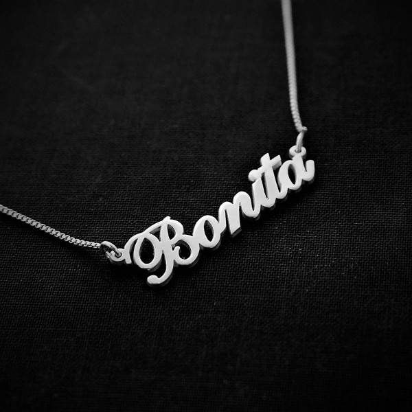 Silver name necklace / Belinda Necklace / Any Name / Christmas Gift / Christmas jewelry / Love / Jewelry / Necklaces / Name / Name Jewelry /