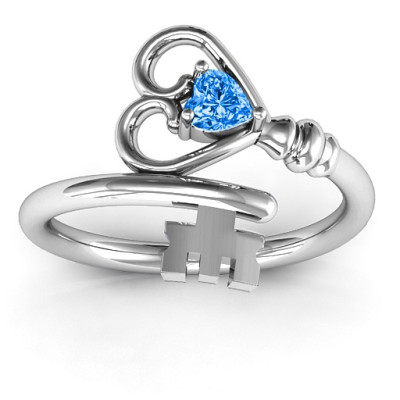 Key to Her Heart Personalised Ring - AMAZINGNECKLACE.COM