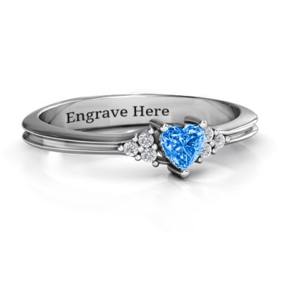 Narrow Heart Personalised Ring with Shoulder Accents - AMAZINGNECKLACE.COM