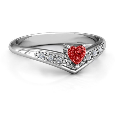 V-Accented Heart Personalised Ring - AMAZINGNECKLACE.COM