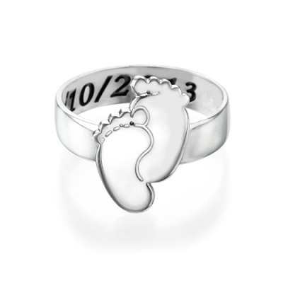Engraved Baby Feet Personalised Ring - AMAZINGNECKLACE.COM