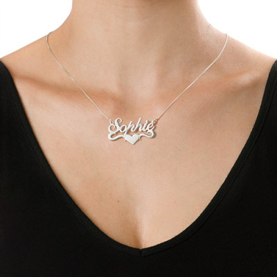 Silver Middle Heart Name Personalised Necklace - AMAZINGNECKLACE.COM