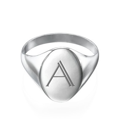 Initial Signet Personalised Ring in Sterling Silver - AMAZINGNECKLACE.COM