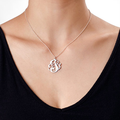 Silver Swirly Initial Personalised Necklace - AMAZINGNECKLACE.COM