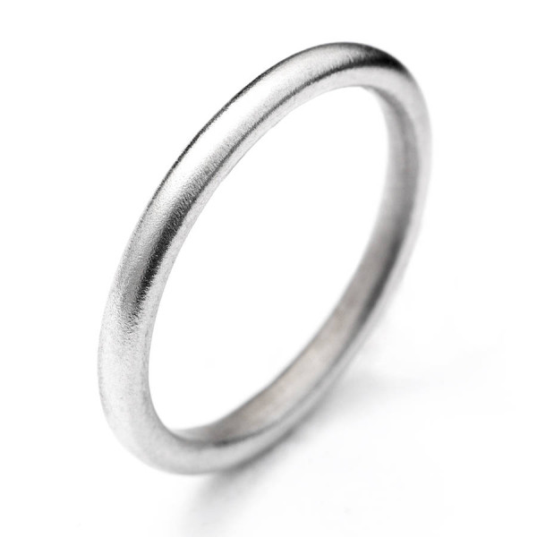 18ct White Gold Halo Personalised Ring - AMAZINGNECKLACE.COM