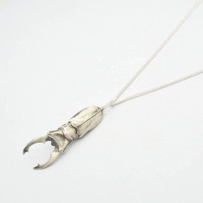 Arma Beetle Pendant - AMAZINGNECKLACE.COM