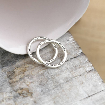 Personalised Word Ring - AMAZINGNECKLACE.COM