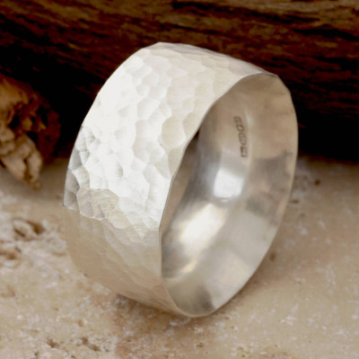 Chunky Hammered Personalised Ring - AMAZINGNECKLACE.COM