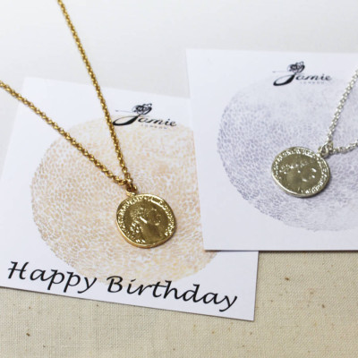 Coin Personalised Necklace - AMAZINGNECKLACE.COM