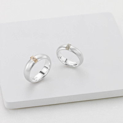 Cognac Diamond Linear Personalised Ring - AMAZINGNECKLACE.COM