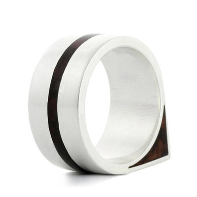 Wood Personalised Ring Edge Two - AMAZINGNECKLACE.COM
