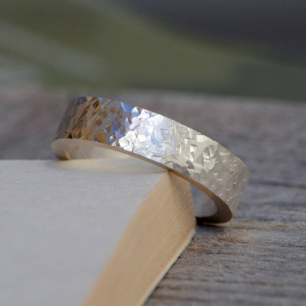 Personalised Textured Wedding Band In Sterling Silver - AMAZINGNECKLACE.COM