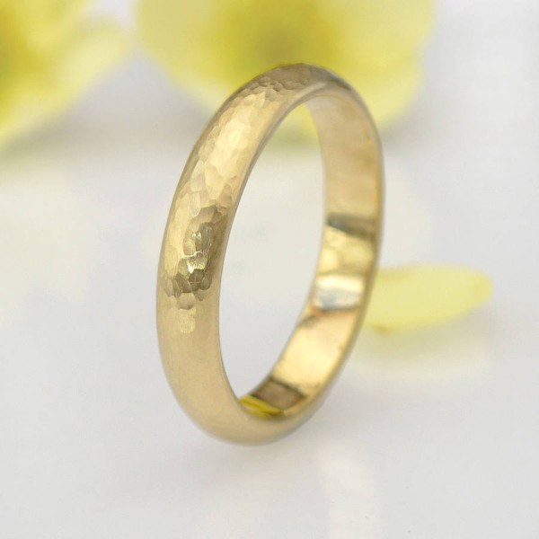 Hammered Personalised Ring In 18ct Yellow Or Rose Gold - AMAZINGNECKLACE.COM