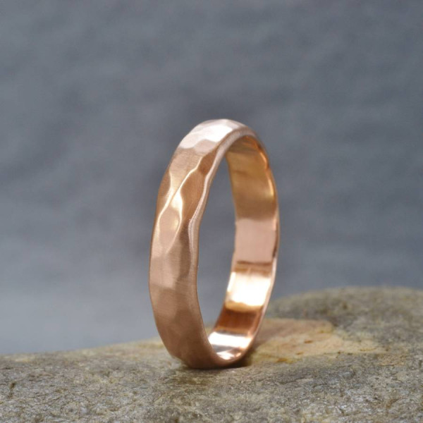 Handmade 18ct Rose Gold Hammered Wedding Personalised Ring - AMAZINGNECKLACE.COM