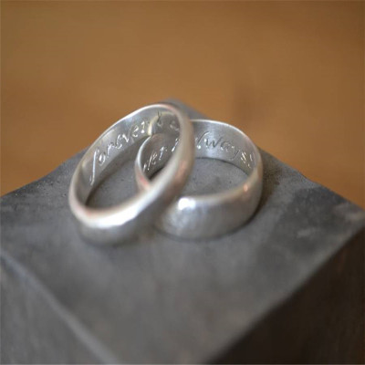 Handmade Silver Wedding Personalised Ring With Hammered Finish - AMAZINGNECKLACE.COM