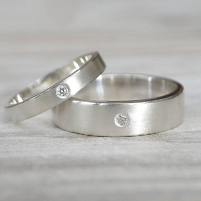 His And Hers Silver Wedding Personalised Rings - AMAZINGNECKLACE.COM