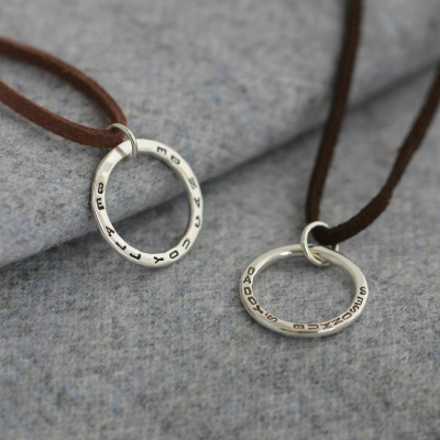Personalised Circle On Suede - AMAZINGNECKLACE.COM