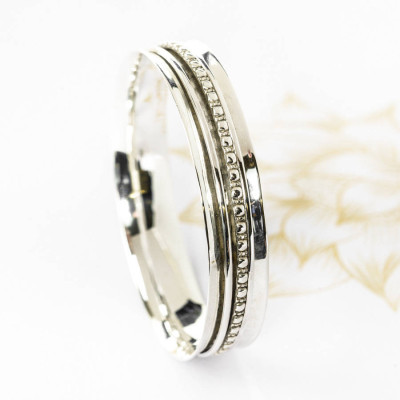 Maharani Silver Spinning Personalised Ring - AMAZINGNECKLACE.COM