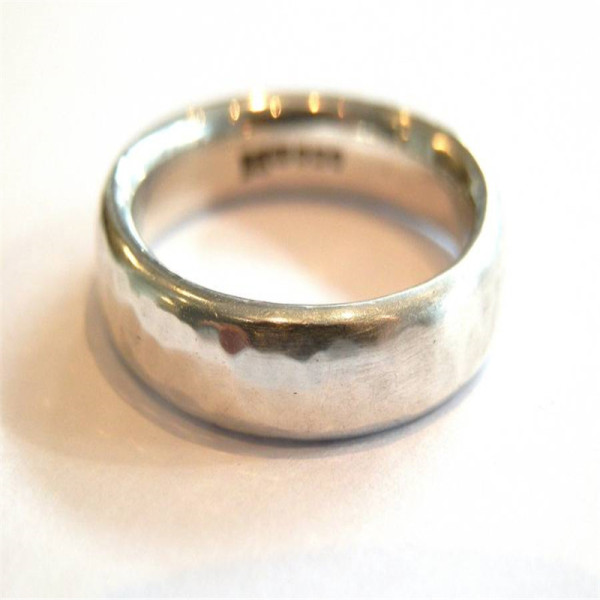 Mens Silver Hammered Personalised Ring - AMAZINGNECKLACE.COM