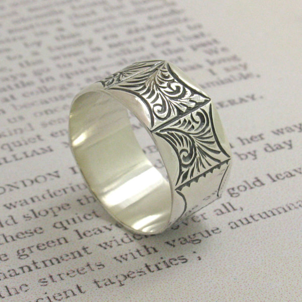 Mens Victorian Style Personalised Ring - AMAZINGNECKLACE.COM