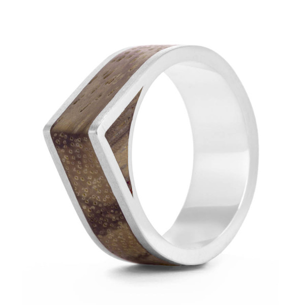 Wood Personalised Ring Native Edge - AMAZINGNECKLACE.COM