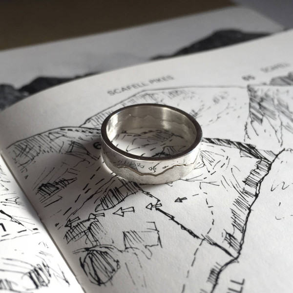 Personalised Mountain Landscape Skyline Ring - AMAZINGNECKLACE.COM