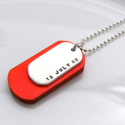 Personalised Silver And Wood Dog Tags - AMAZINGNECKLACE.COM