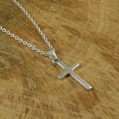 Personalised Silver Cross Necklace - AMAZINGNECKLACE.COM