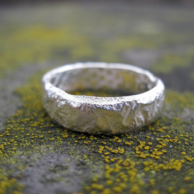 Rocky Outcrop Slim Personalised Ring - AMAZINGNECKLACE.COM