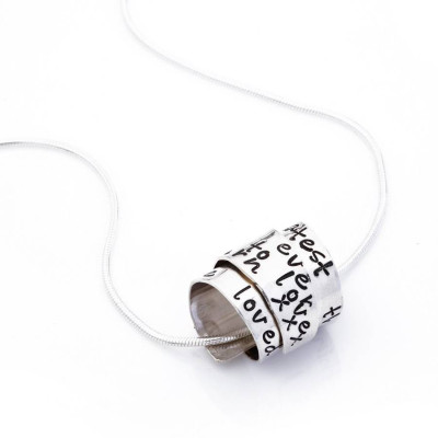 Personalised Silver Scroll Necklace - AMAZINGNECKLACE.COM