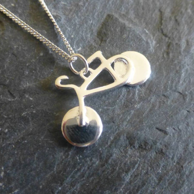 Silver Bicycle Pendant And Chain - AMAZINGNECKLACE.COM