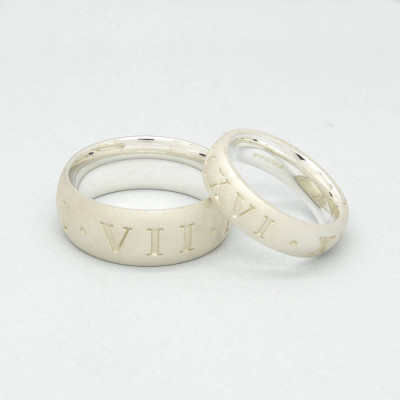 Silver Roman Numeral Personalised Ring - AMAZINGNECKLACE.COM
