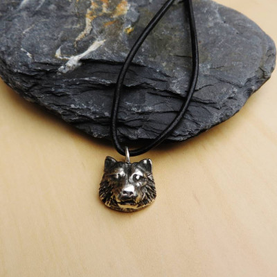 Silver Wolf Head Personalised Necklace - AMAZINGNECKLACE.COM