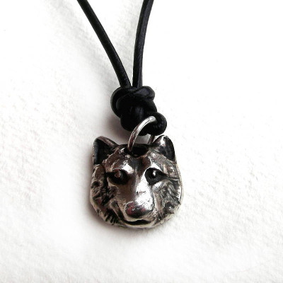 Silver Wolf Head Personalised Necklace - AMAZINGNECKLACE.COM