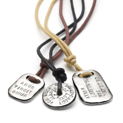 Mens Personalised Tablet Necklace - AMAZINGNECKLACE.COM