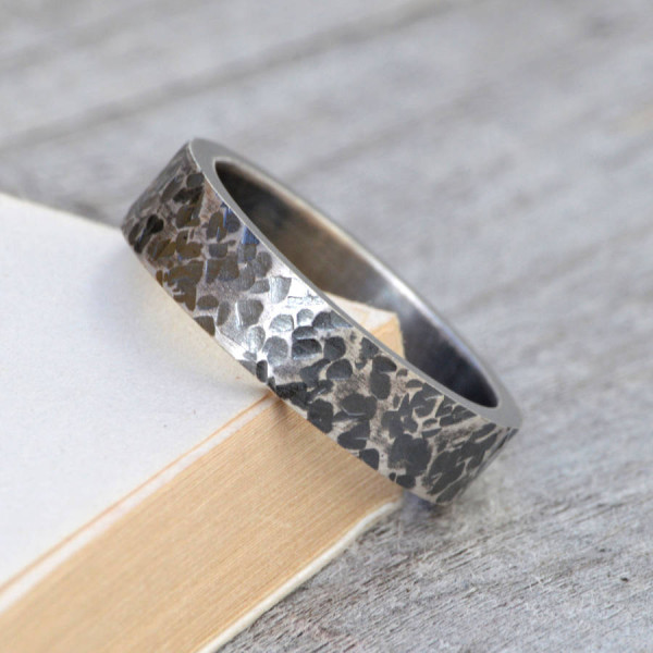 Personalised Textured Wedding Band In Oxidised Silver - AMAZINGNECKLACE.COM