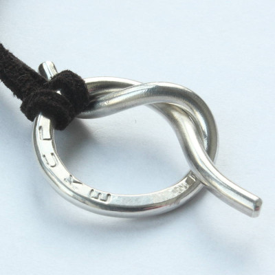 Personalised Unisex Silver Knot Necklace - AMAZINGNECKLACE.COM