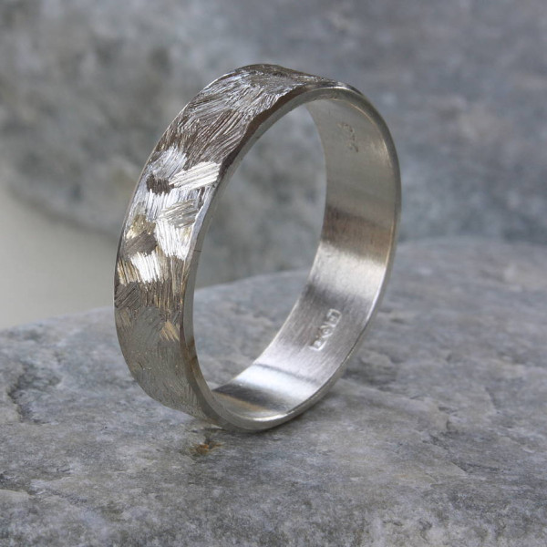 Handmade Unisex Textured Silver Band Personalised Ring - AMAZINGNECKLACE.COM