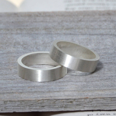 Personalised Wedding Band In Sterling Silver - AMAZINGNECKLACE.COM
