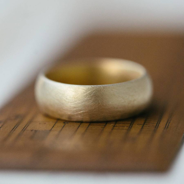 Wide Gents Soft Pebble Wedding Personalised Ring 18ct Gold - AMAZINGNECKLACE.COM