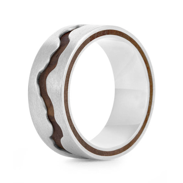 Wood Personalised Ring Livlina - AMAZINGNECKLACE.COM