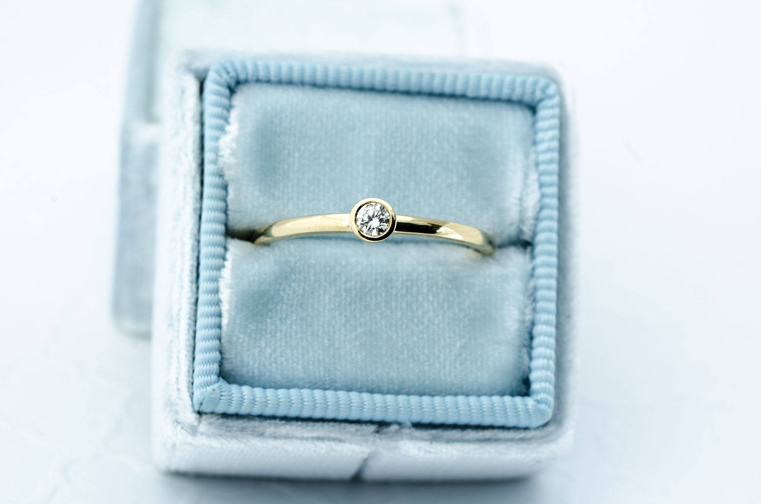 Tiny Diamond Ring, Minimalist Diamond Engagement Ring, 18k Real Gold Solitaire Diamond Ring, Small Diamond Ring, Petite Diamond Ring