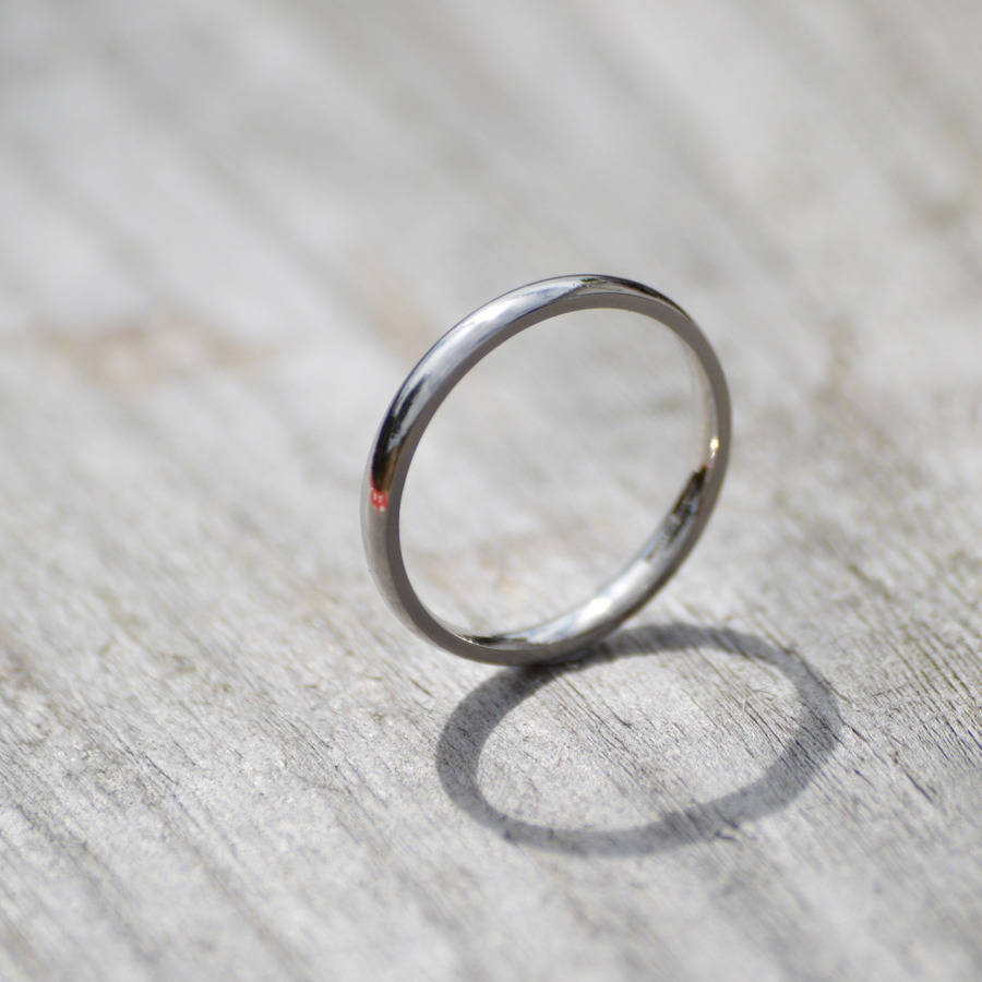 18ct Gold Wedding Band Wedding Personalised Ring - AMAZINGNECKLACE.COM